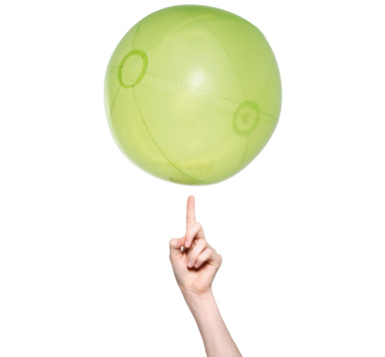 15672-super-lichte-bal-met-vinger